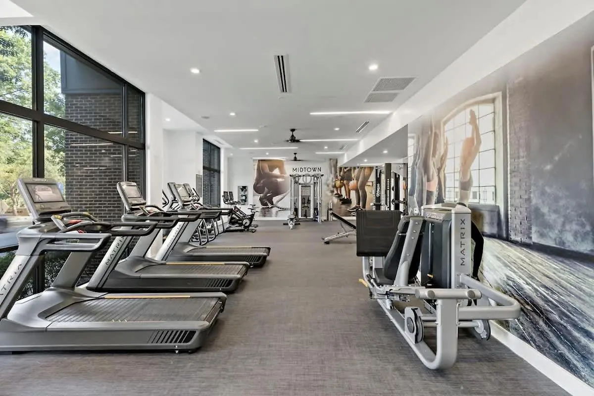 Apartament Modern 2Bd - 5 Min Dt, Gym, Parking, W-D - Sleeps 12 Charlotte